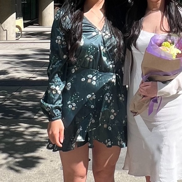 Simons - Picture 4 of 4